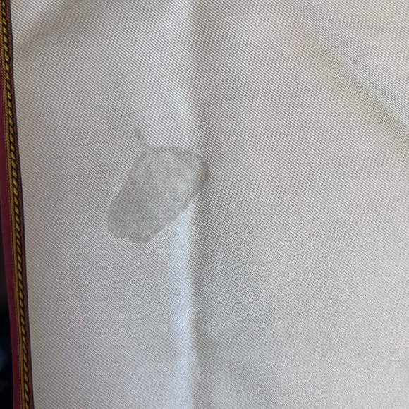 Gucci 1980โs saddle silk scarf in Navy/Red/white *vintage ๐ - Picture 9 of 9